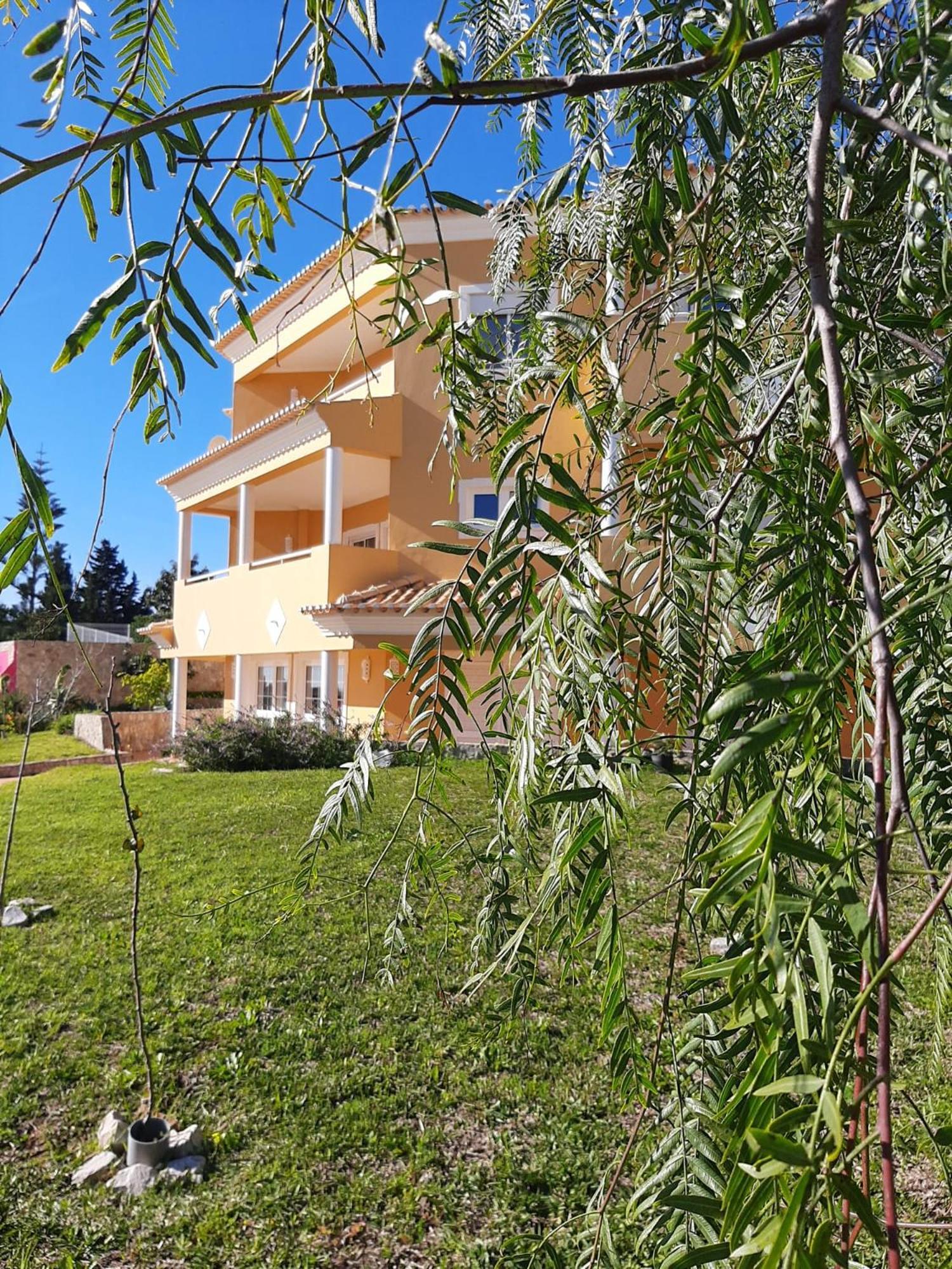 Senhora da Luz Lucie Lime Guesthouse מראה חיצוני תמונה