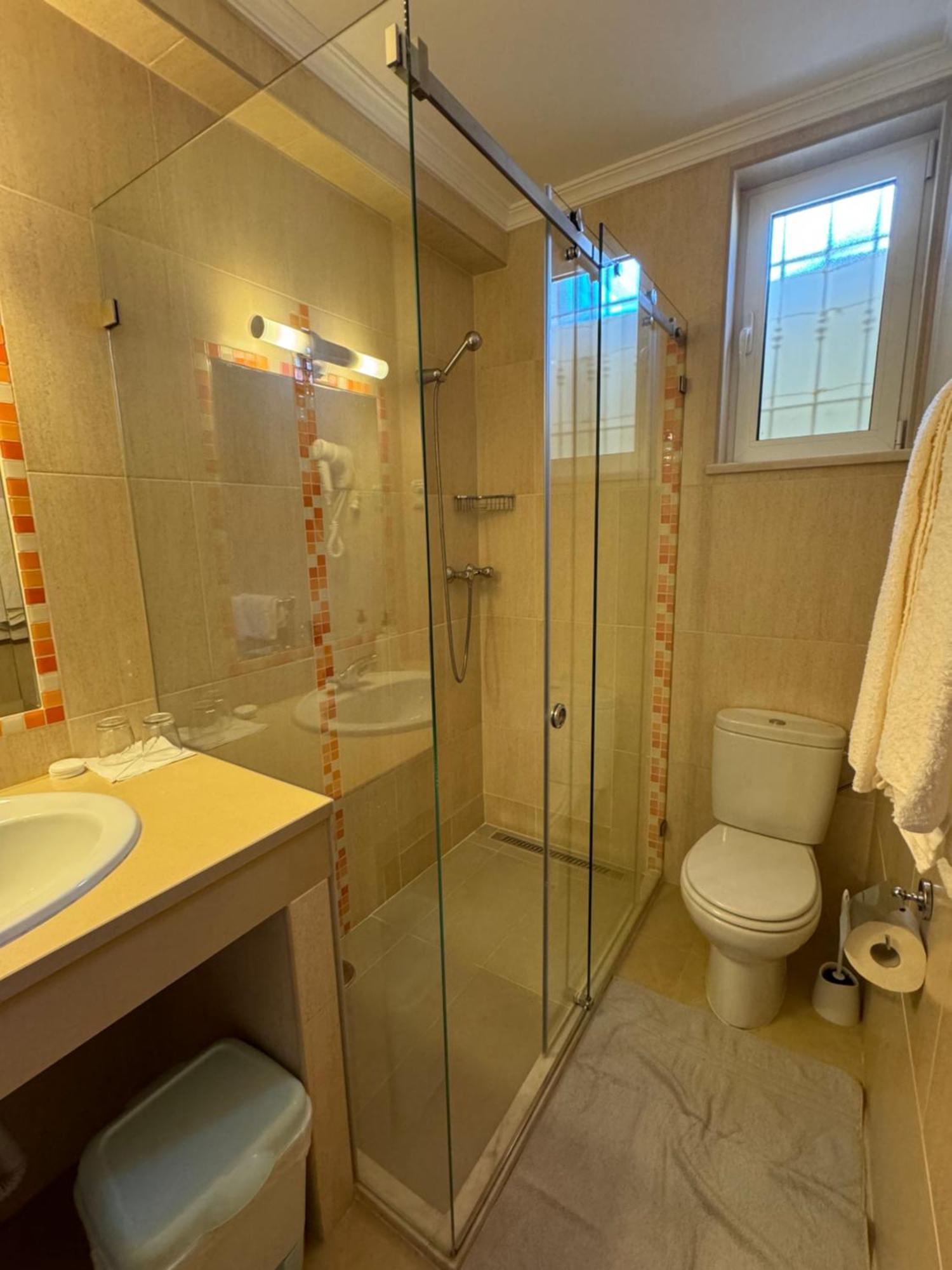 Senhora da Luz Lucie Lime Guesthouse מראה חיצוני תמונה