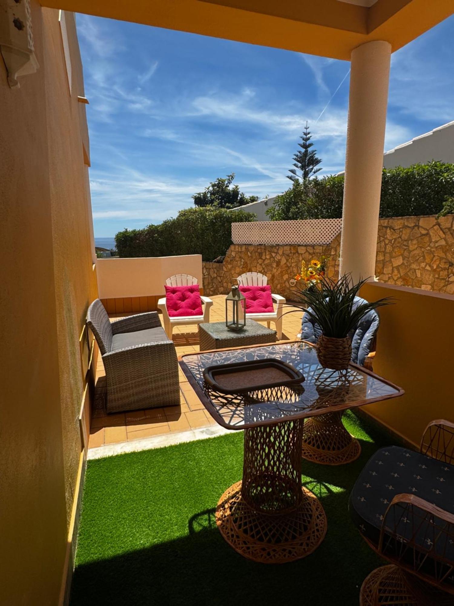 Senhora da Luz Lucie Lime Guesthouse מראה חיצוני תמונה