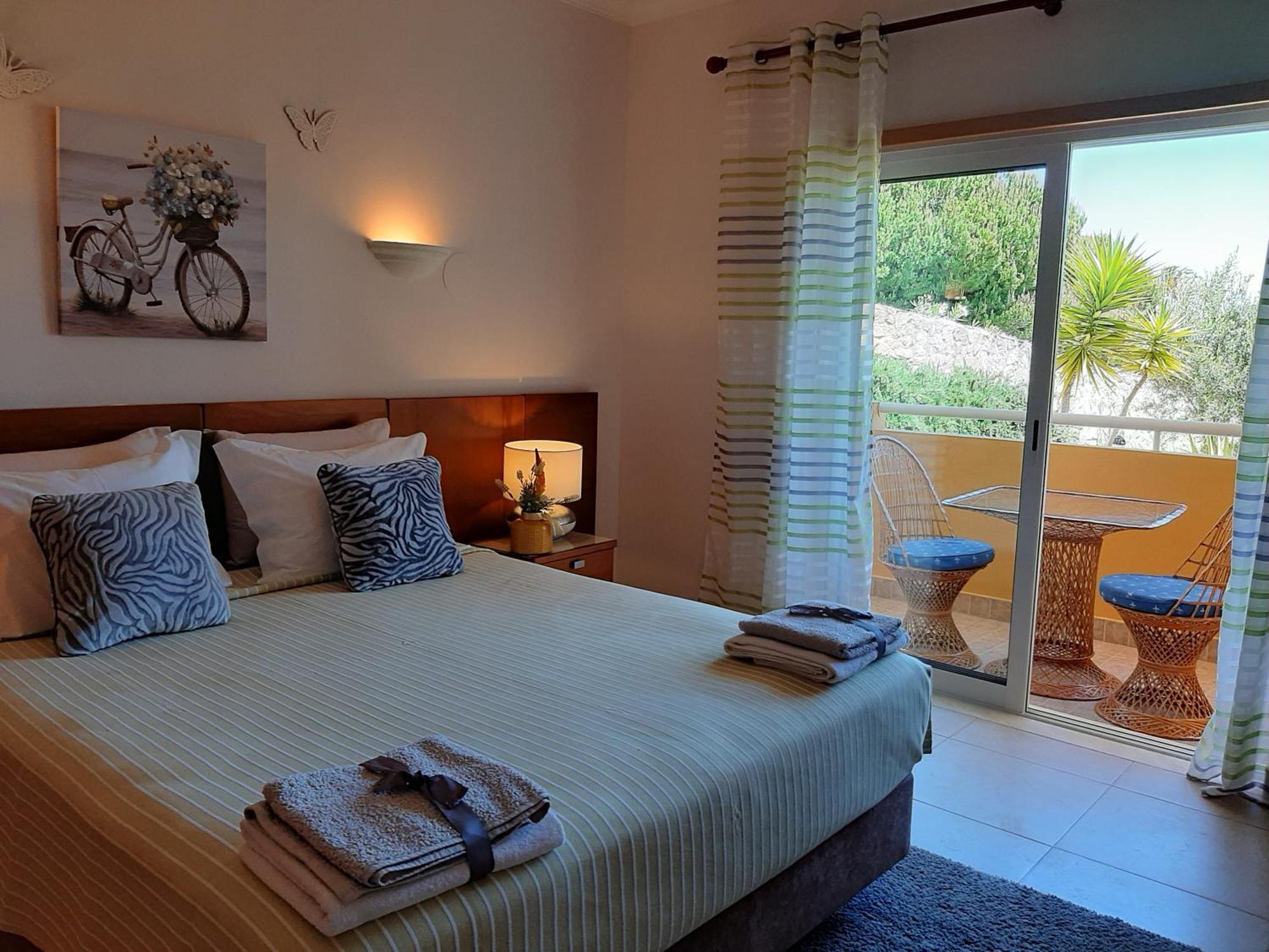 Senhora da Luz Lucie Lime Guesthouse מראה חיצוני תמונה