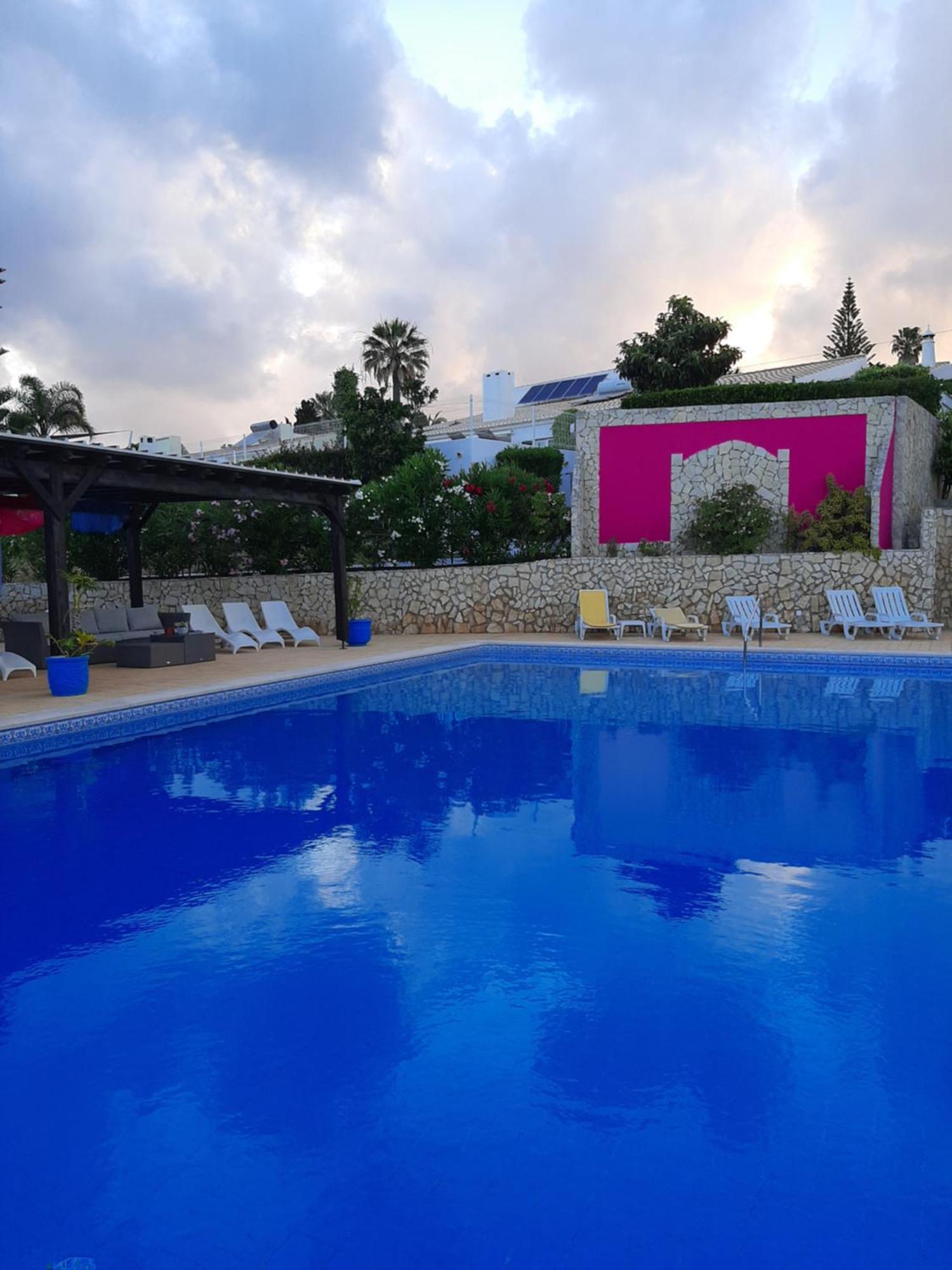 Senhora da Luz Lucie Lime Guesthouse מראה חיצוני תמונה